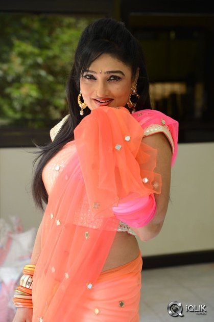 Ramya-Sri-Interview-About-O-Malli